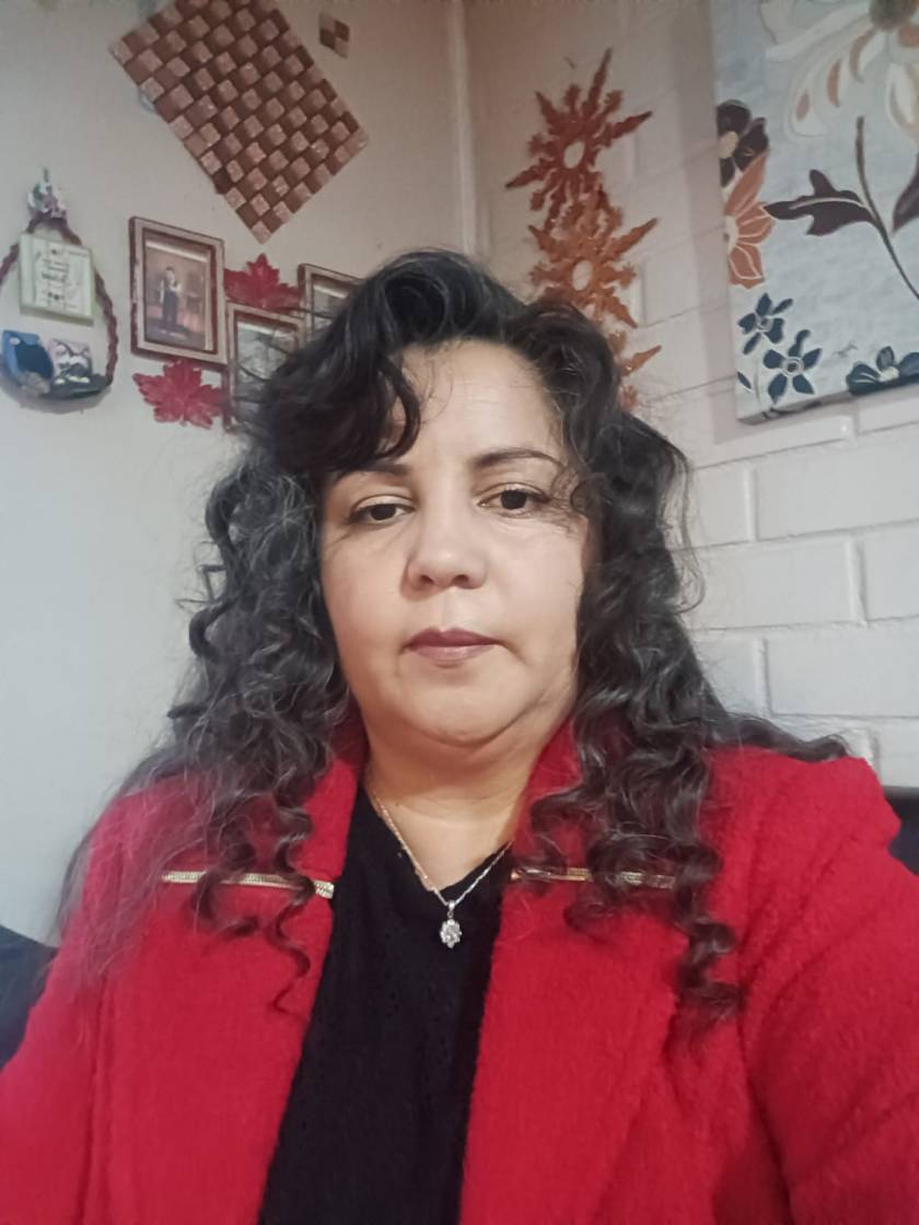 Carmen Flores Campos
